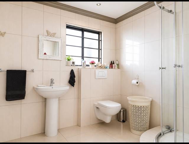 3 BEDROOM HOUSE FOR SALE IN REEBOK